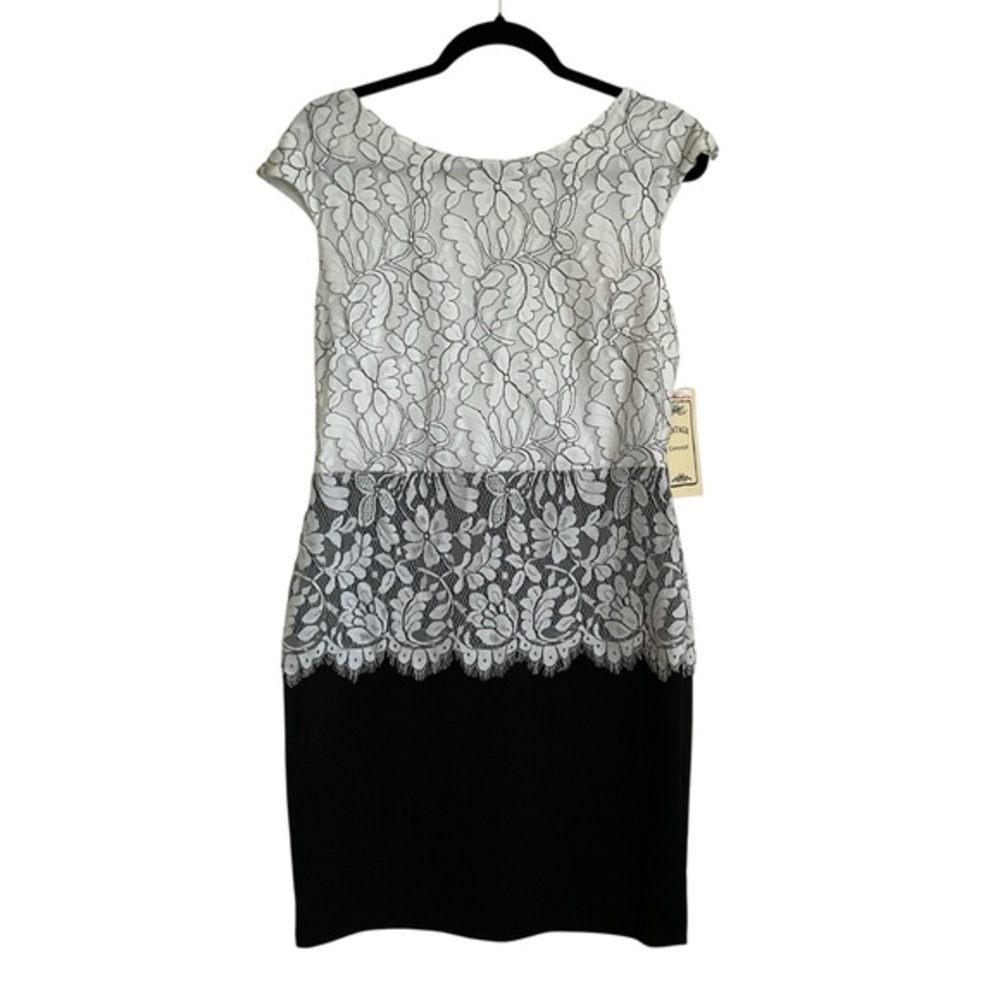 Vintage Concept white and black Lace Shift Dress. Size M. NWT